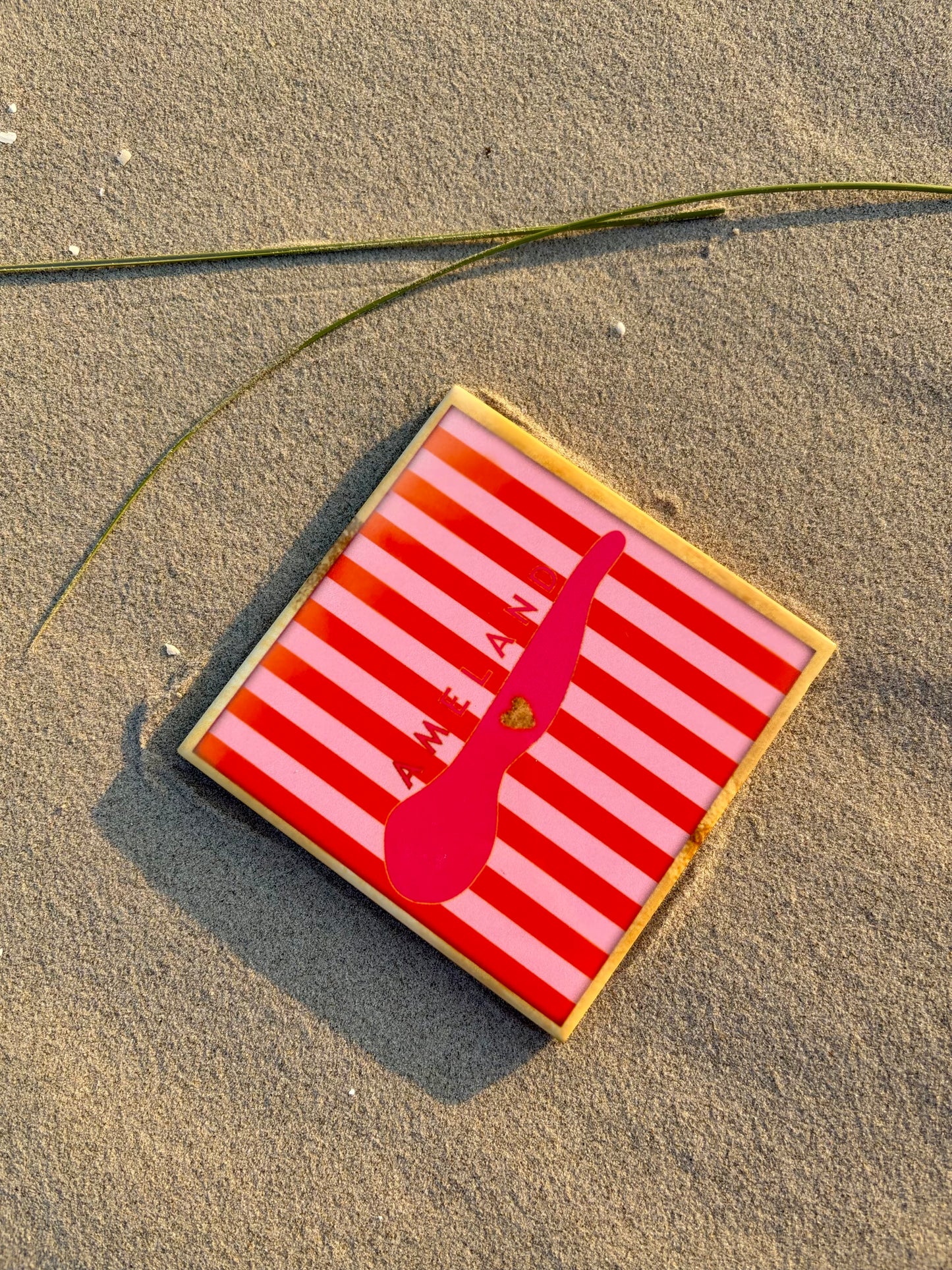 Tegeltje Contour van Ameland oranje roze
